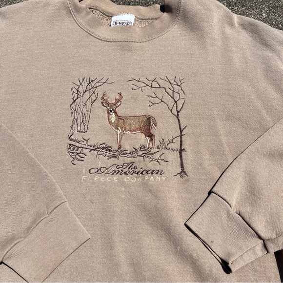 Bwear Shirts Vintage Brown And Tan Deer Hunting Crewneck Sweatshirt 